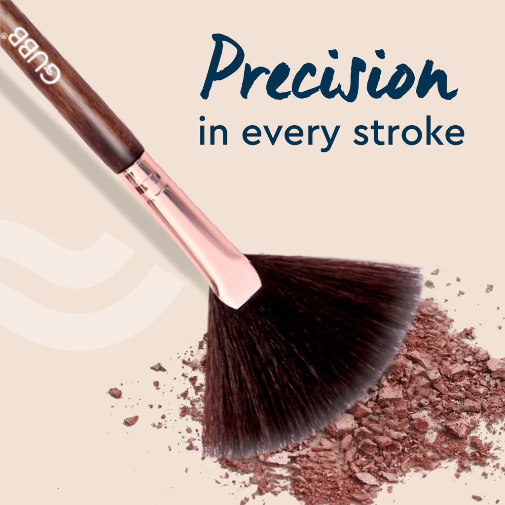 GUBB MAKE UP BRUSH FAN BRUSH