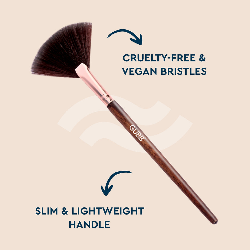 GUBB MAKE UP BRUSH FAN BRUSH