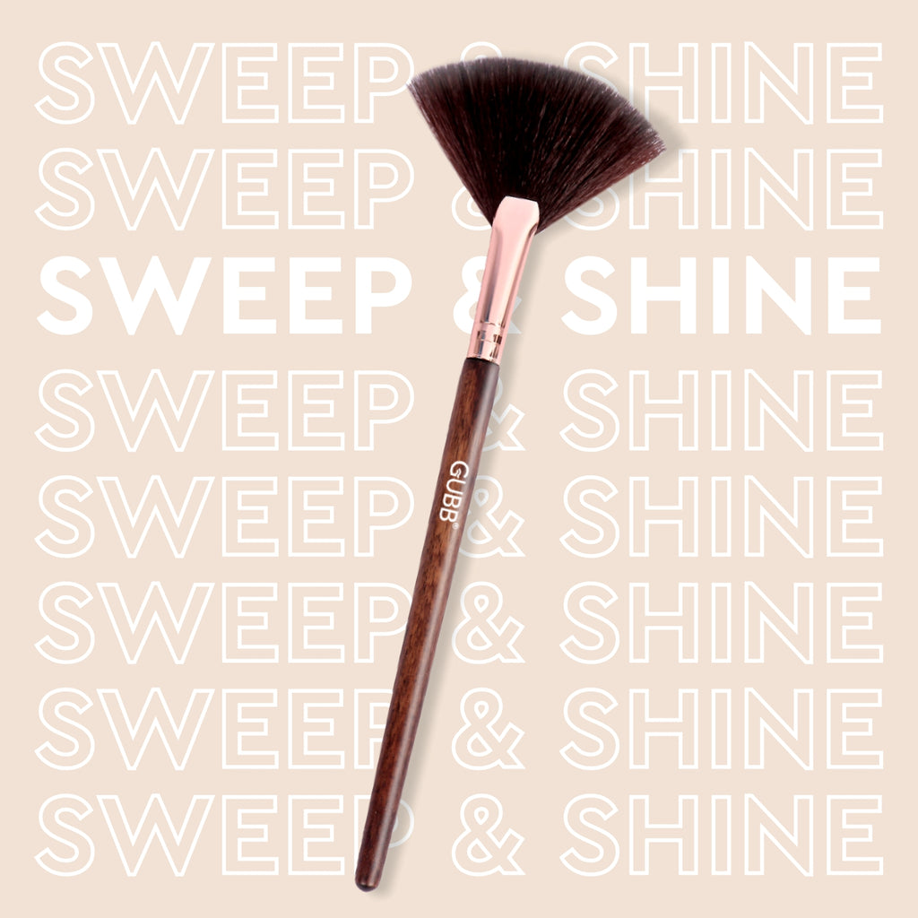 GUBB MAKE UP BRUSH FAN BRUSH